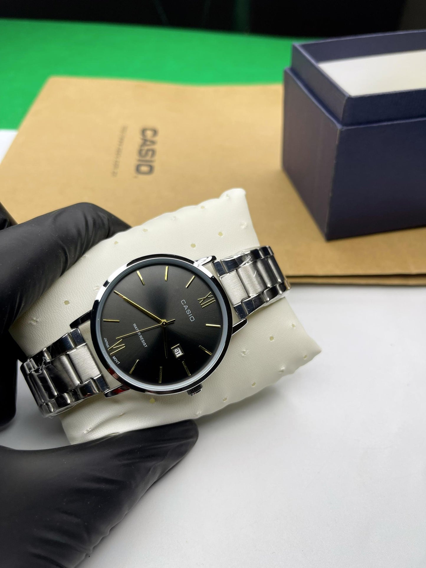 Montre casio avec sont carton d’origine