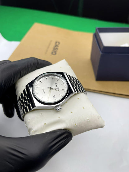 Montre casio disponible