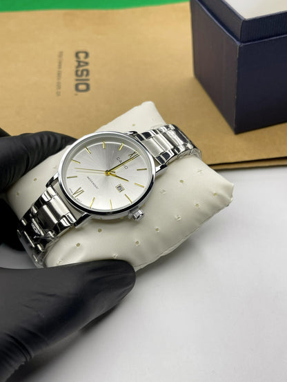 Montre casio avec sont carton d’origine