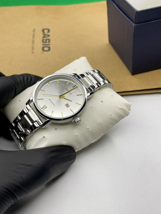 Montre casio avec sont carton d’origine