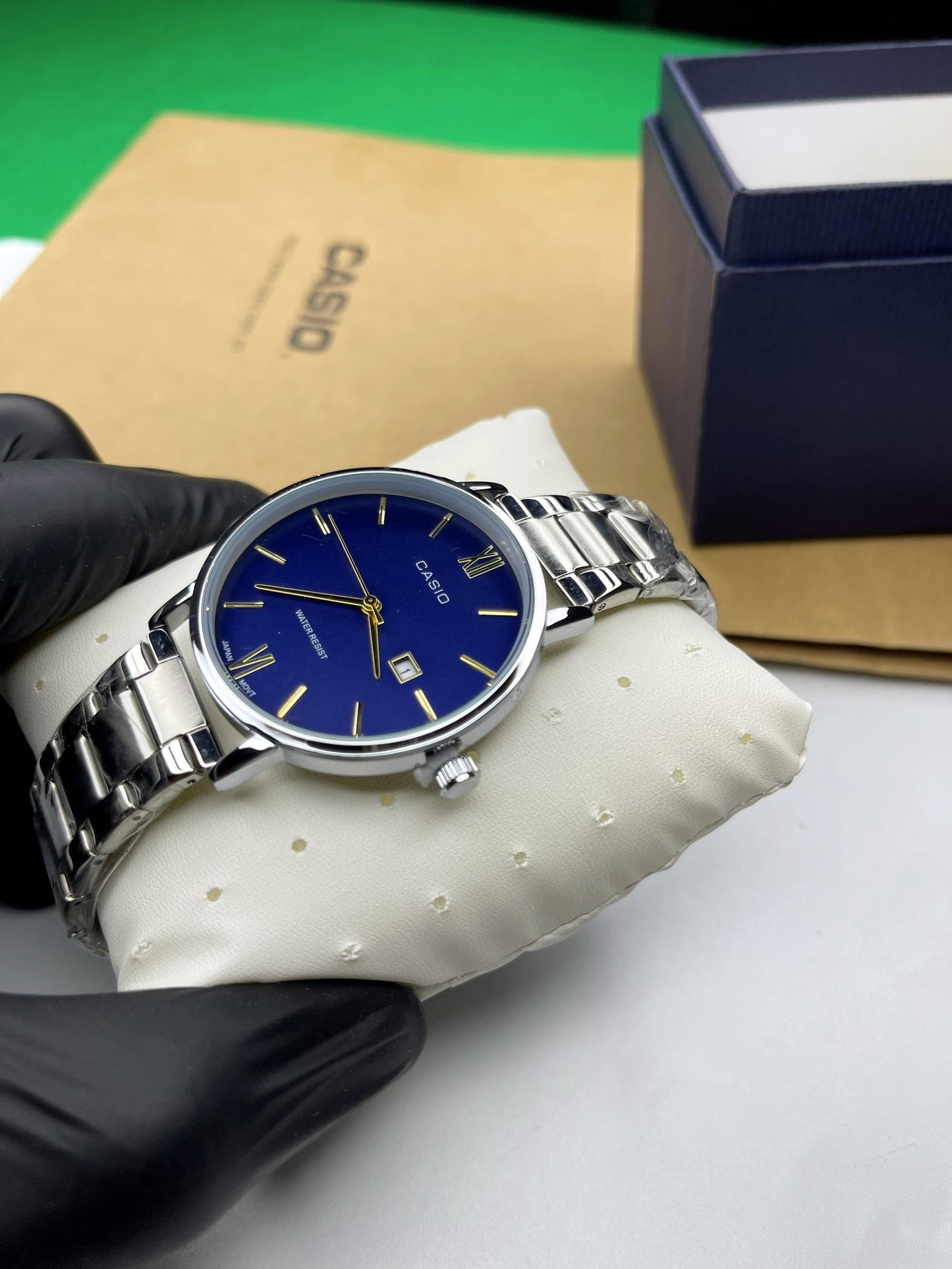 Montre casio avec sont carton d’origine