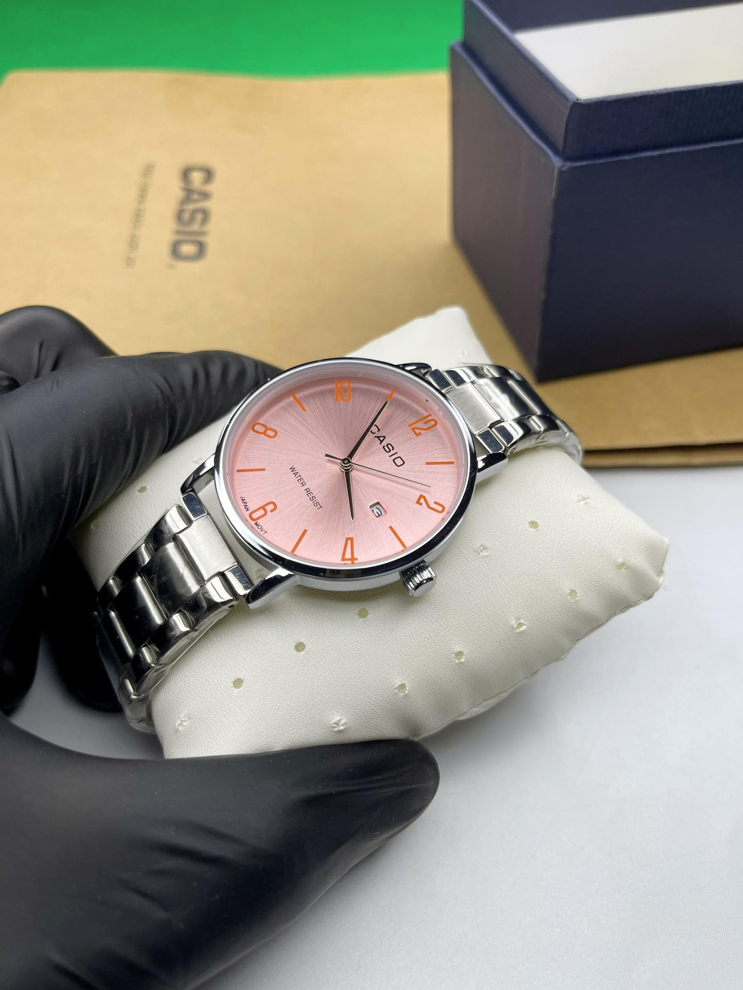 Montre casio avec sont carton d’origine